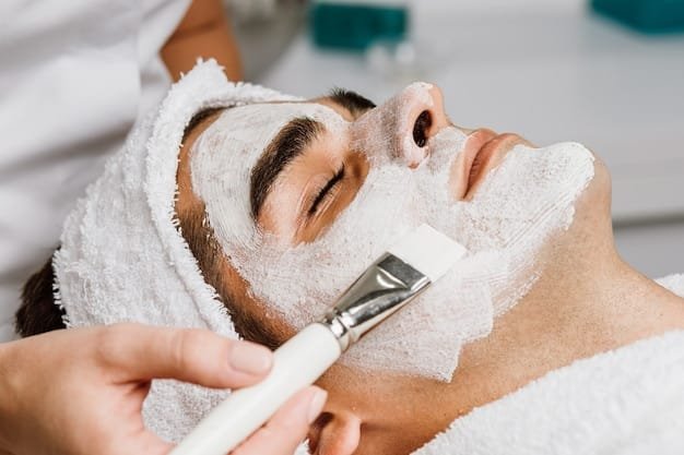 De-tan mask facial treatment for men at The Salon Salvatore